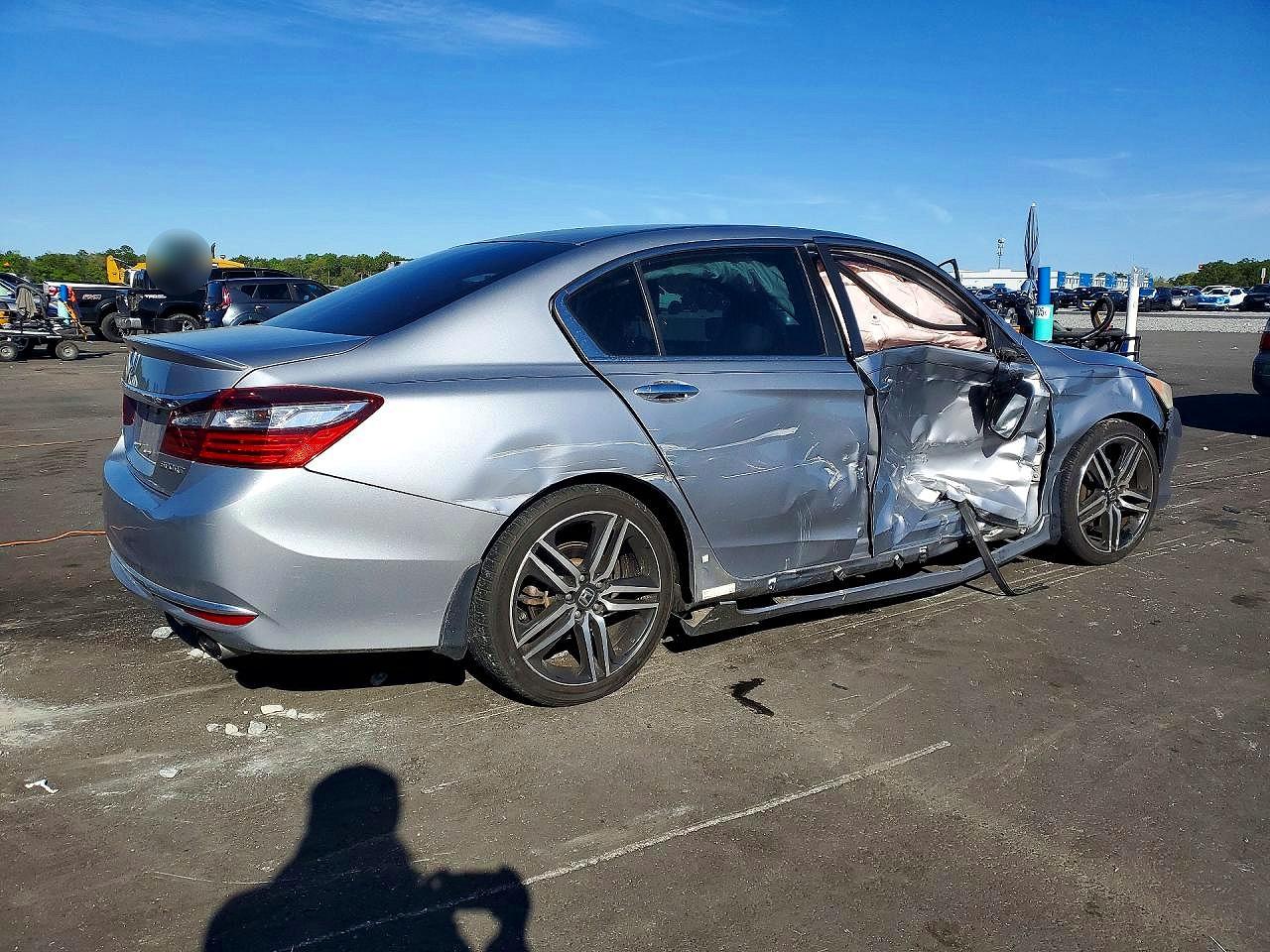 2017 HONDA ACCORD SPORT photo 7
