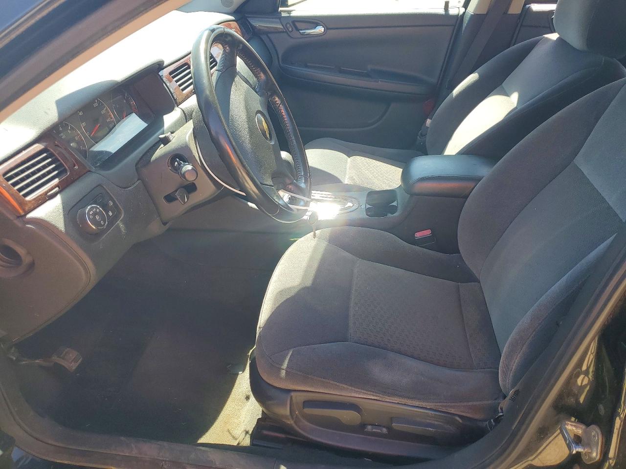 2011 CHEVROLET IMPALA LT photo 13