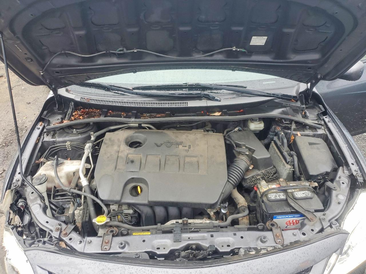 2011 TOYOTA COROLLA LE photo 21