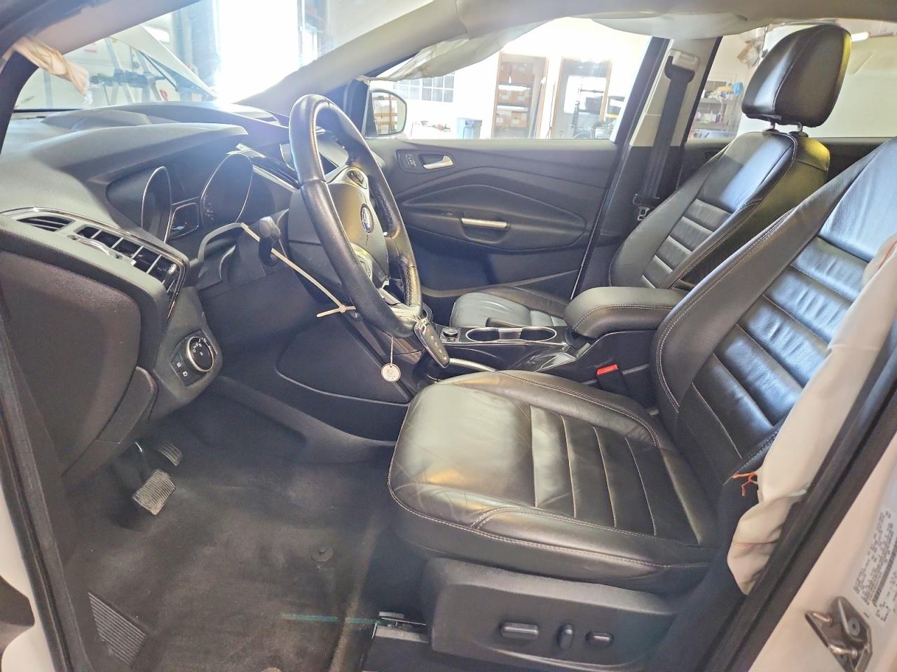 2016 FORD ESCAPE TITANIUM photo 19
