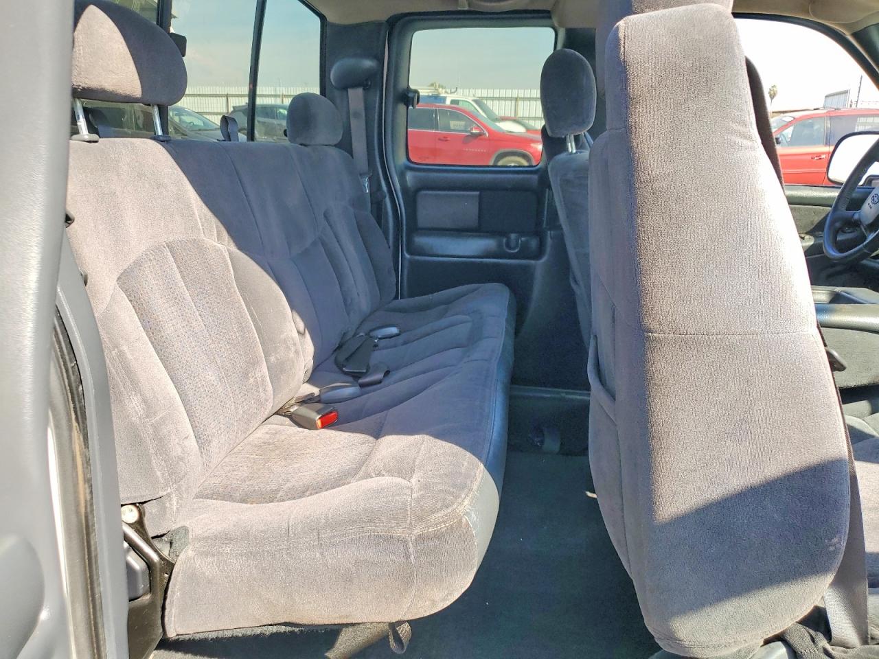 2002 CHEVROLET SILVERADO C1500 photo 19