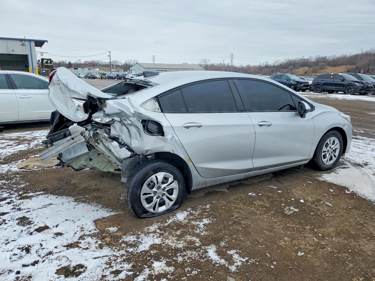 2019 CHEVROLET CRUZE LS photo 3