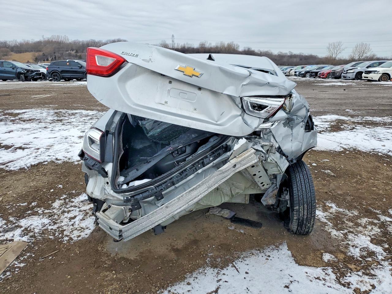 2019 CHEVROLET CRUZE LS photo 6