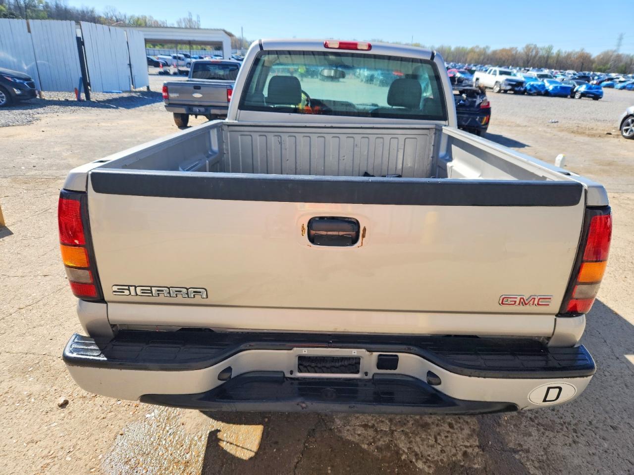 2007 GMC NEW SIERRA C1500 CLASSIC photo 28