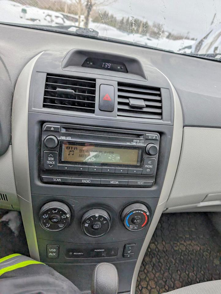 2013 TOYOTA COROLLA L photo 22