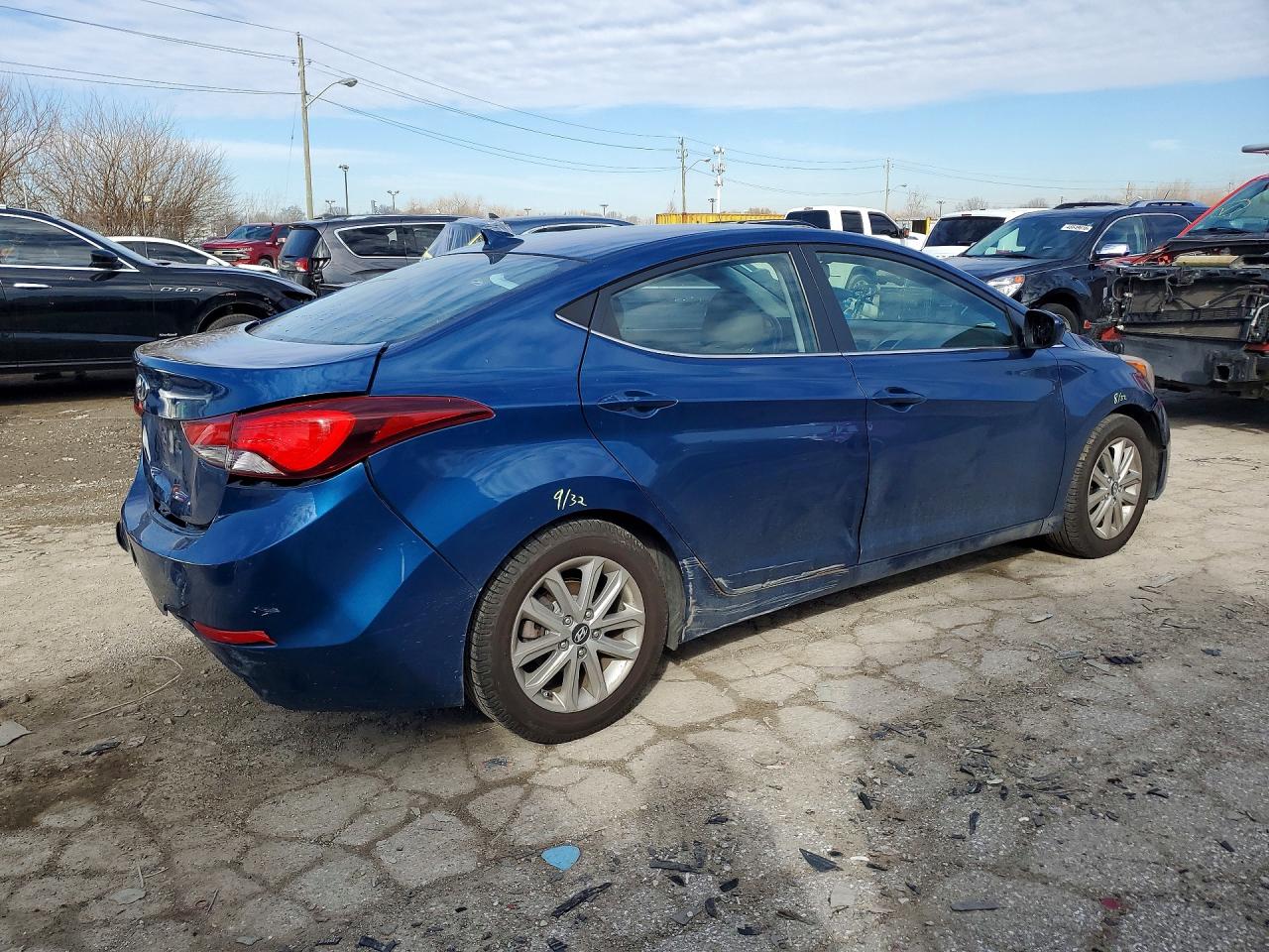2015 HYUNDAI ELANTRA SE photo 3