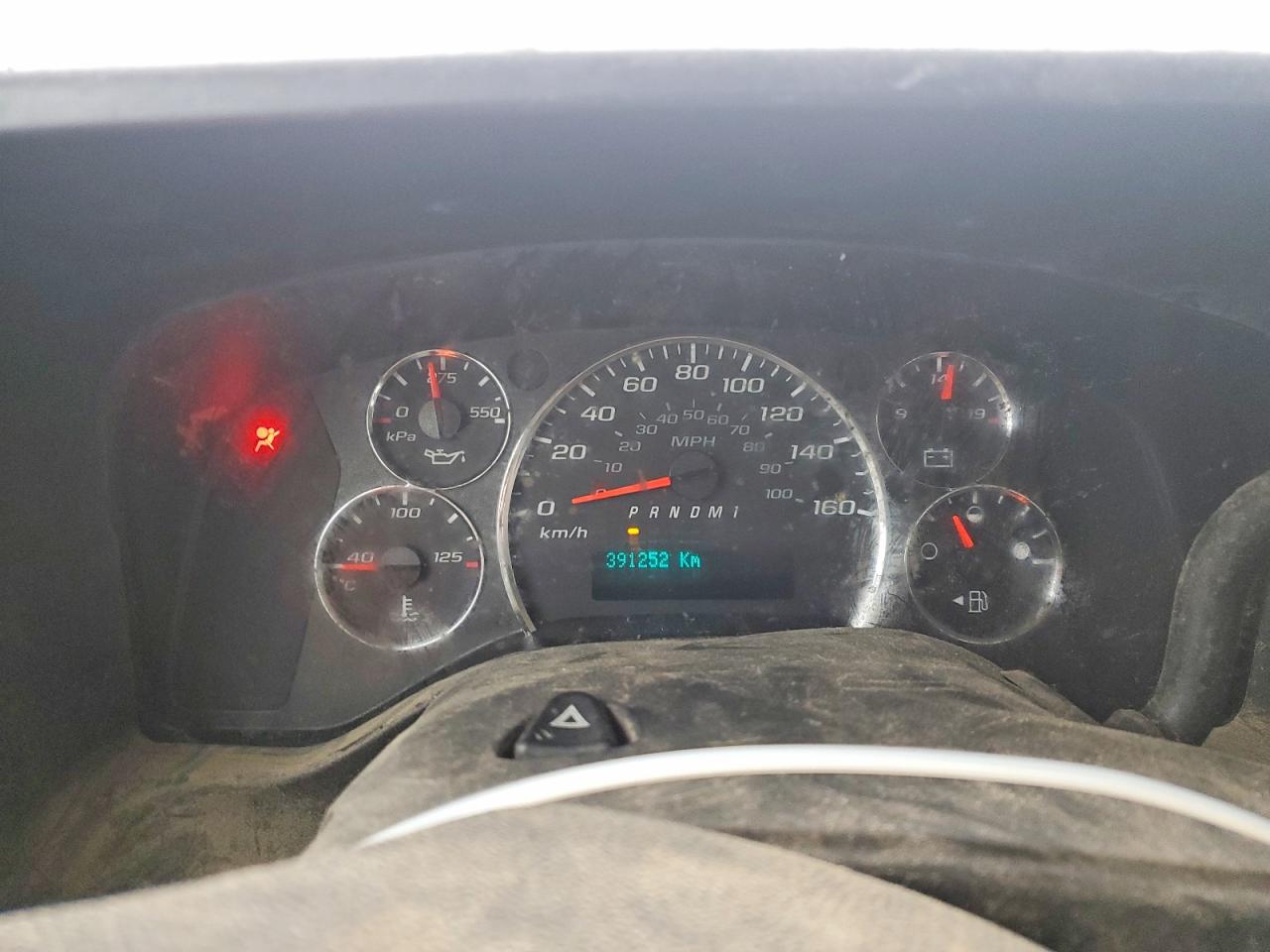 2015 GMC SAVANA G2500 photo 25