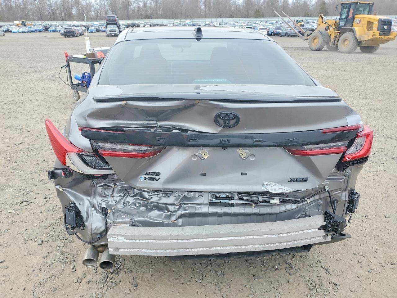 2025 TOYOTA CAMRY XSE photo 11
