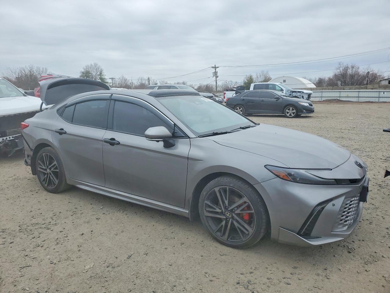 2025 TOYOTA CAMRY XSE photo 7