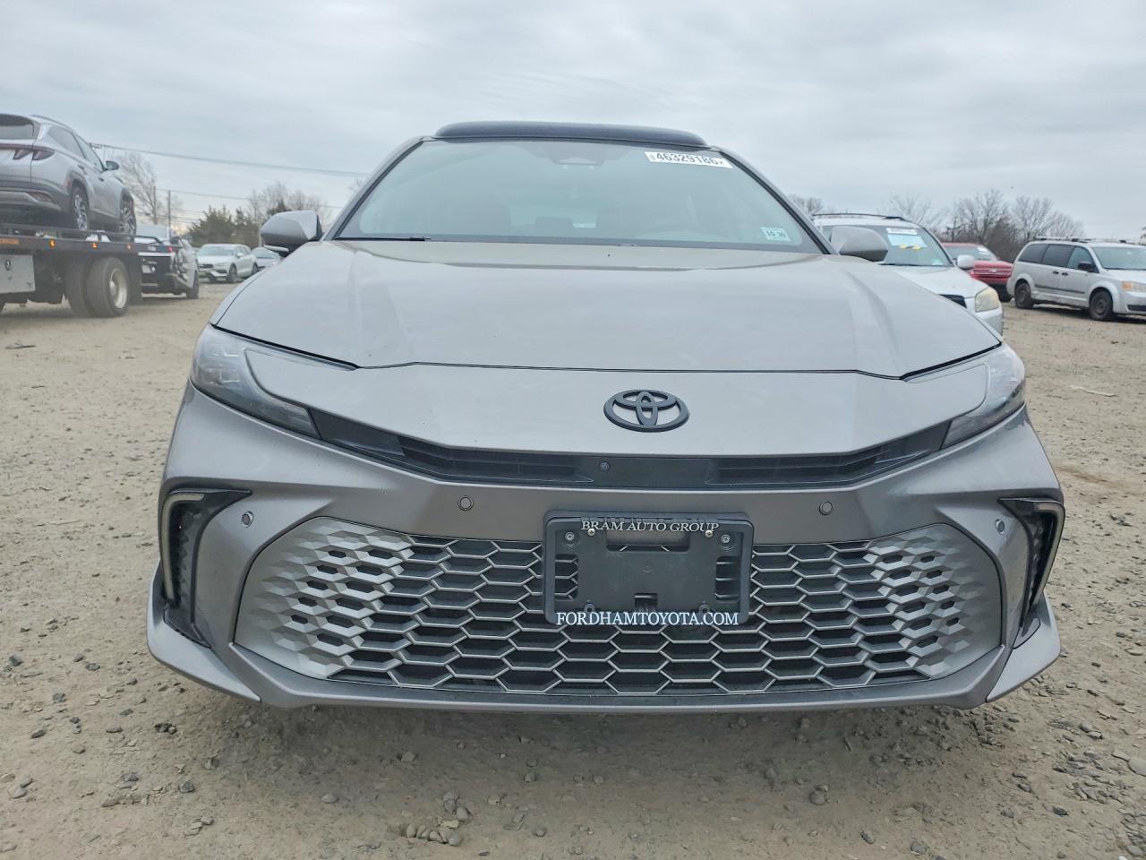 2025 TOYOTA CAMRY XSE photo 9