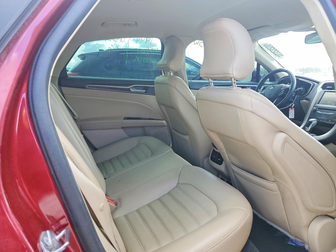 2015 FORD FUSION SE photo 28