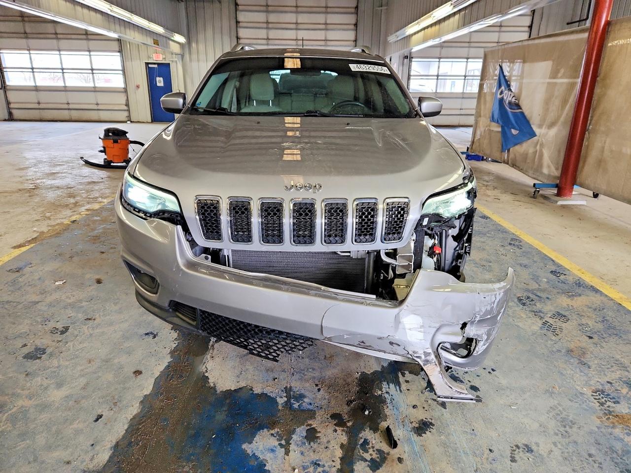 2019 JEEP CHEROKEE LATITUDE photo 13