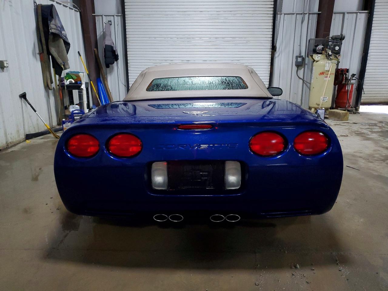 2004 CHEVROLET CORVETTE photo 11