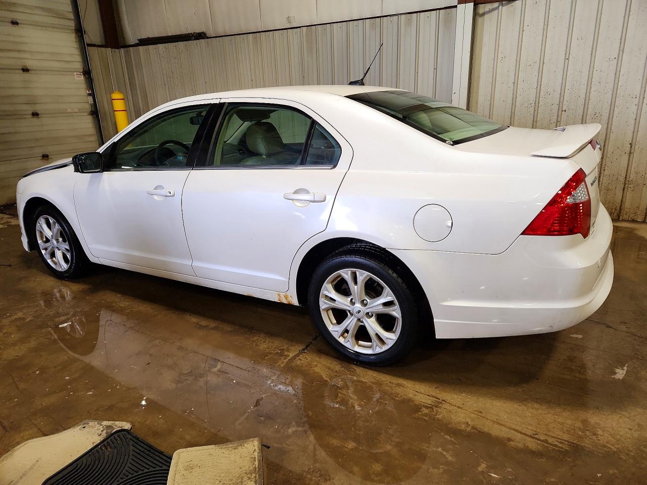 2012 FORD FUSION SE photo 4