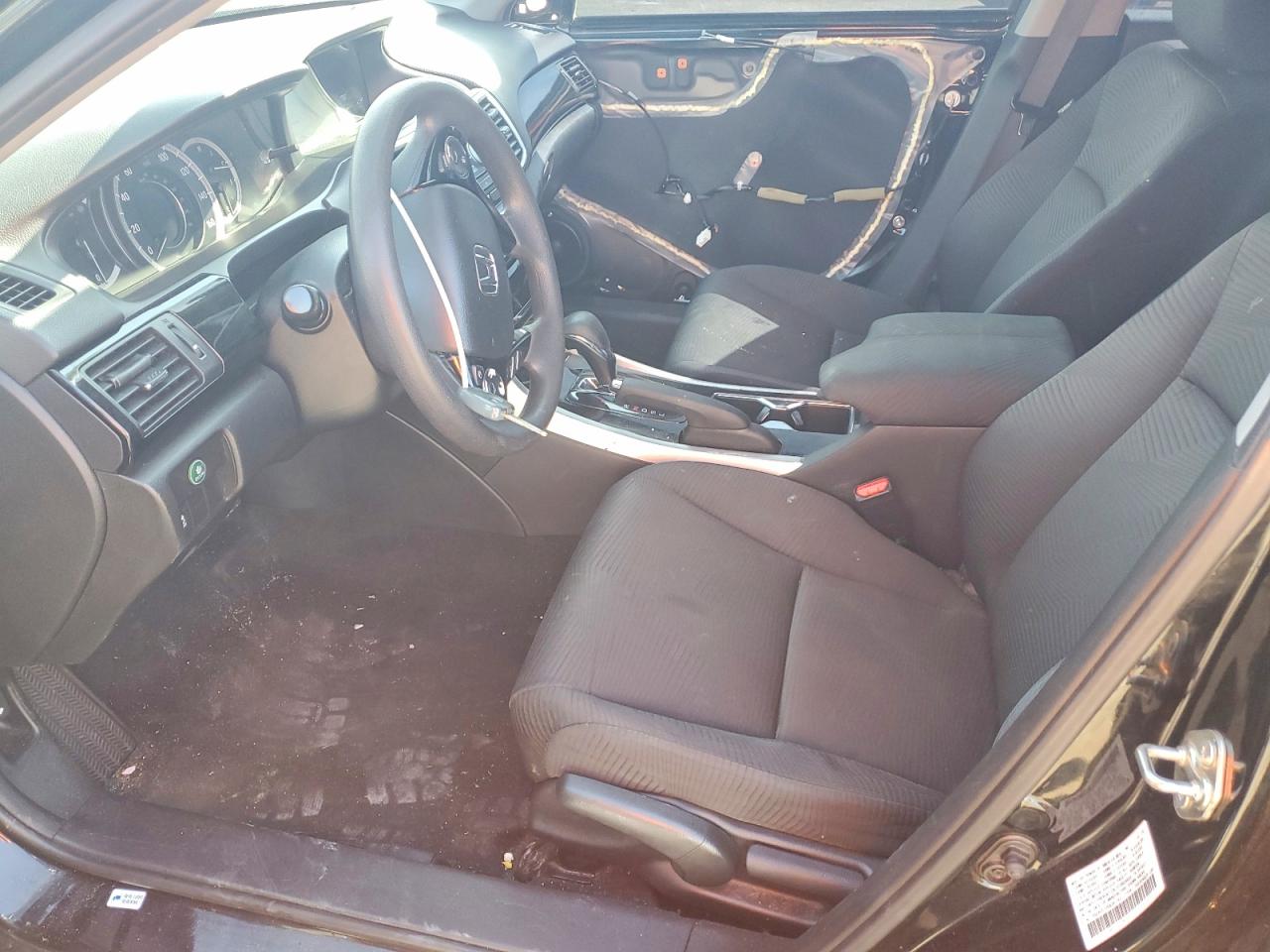 2017 HONDA ACCORD LX photo 13