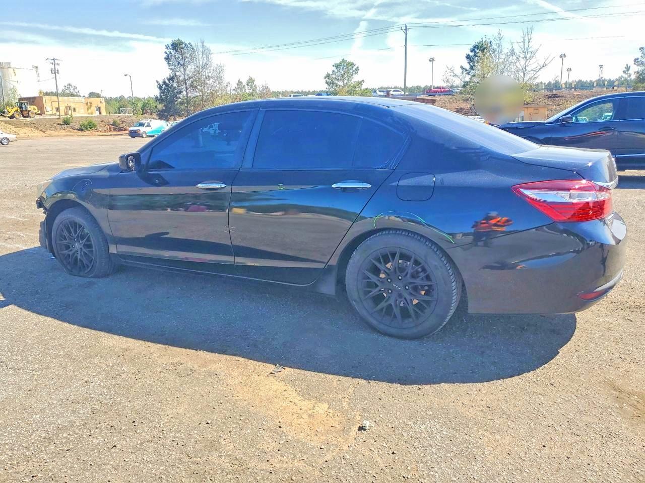 2017 HONDA ACCORD LX photo 3