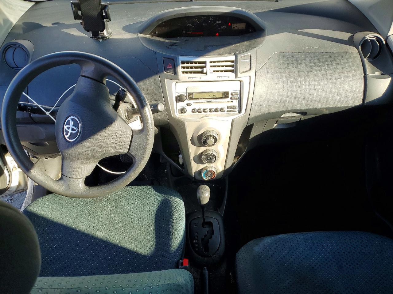 2007 TOYOTA YARIS BASE photo 15