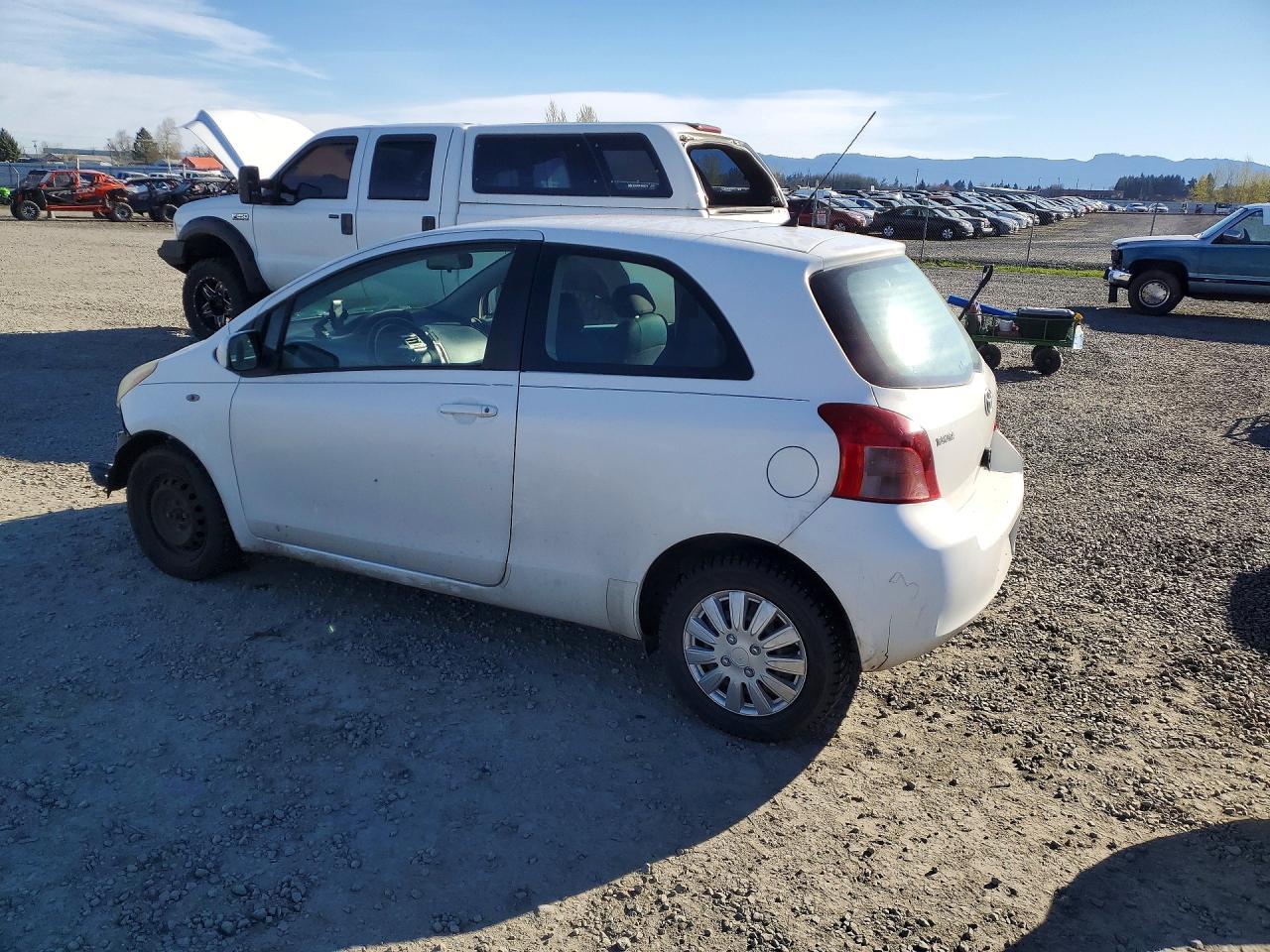 2007 TOYOTA YARIS BASE photo 3