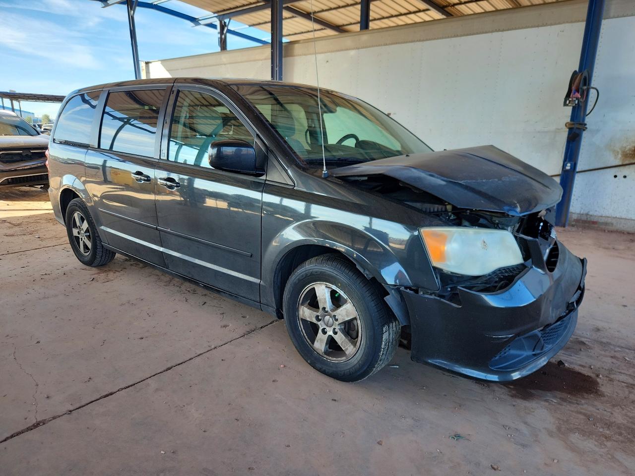 2012 DODGE GRAND CARAVAN SXT photo 4