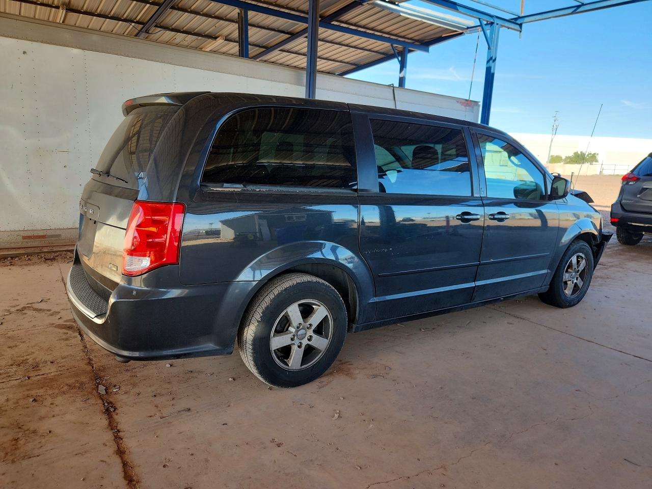 2012 DODGE GRAND CARAVAN SXT photo 3