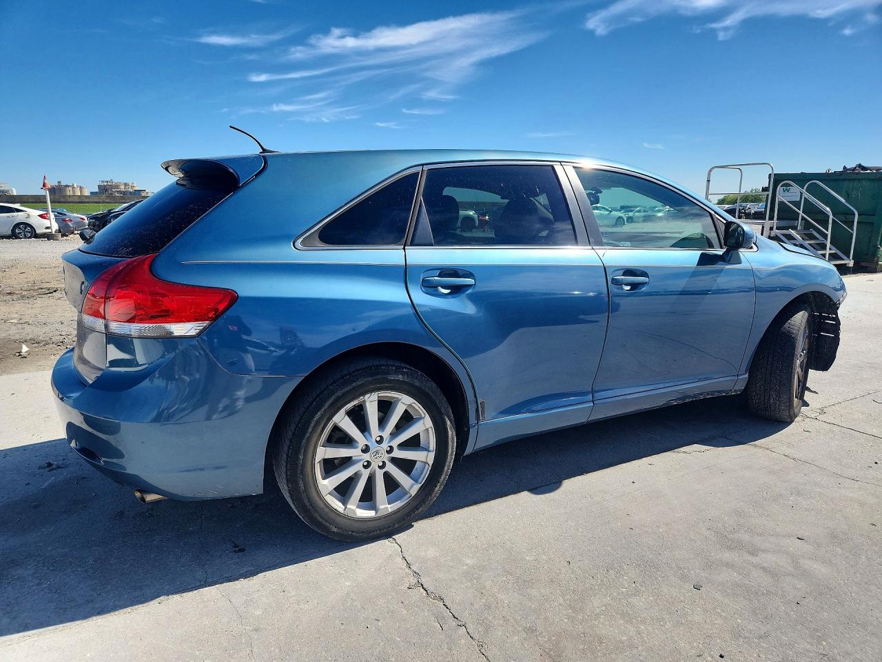 2010 TOYOTA VENZA FWD 4CYL photo 3