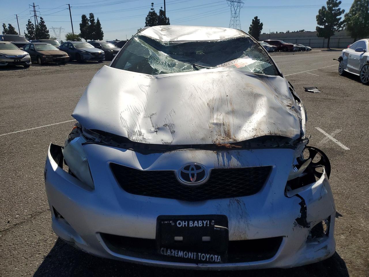 2010 TOYOTA COROLLA LE photo 5