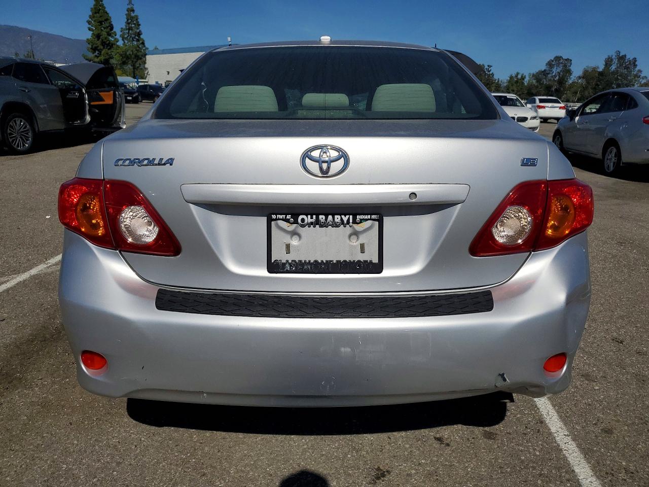 2010 TOYOTA COROLLA LE photo 6