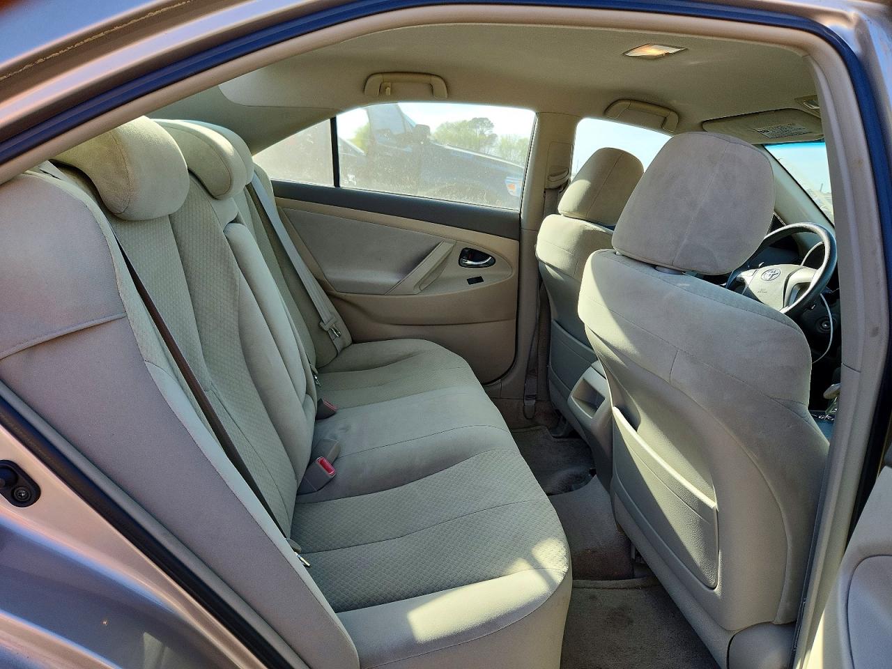 2009 TOYOTA CAMRY LE photo 19