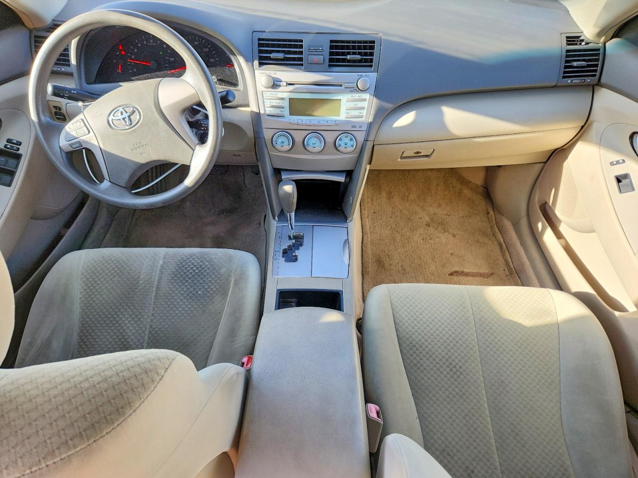 2009 TOYOTA CAMRY LE photo 15