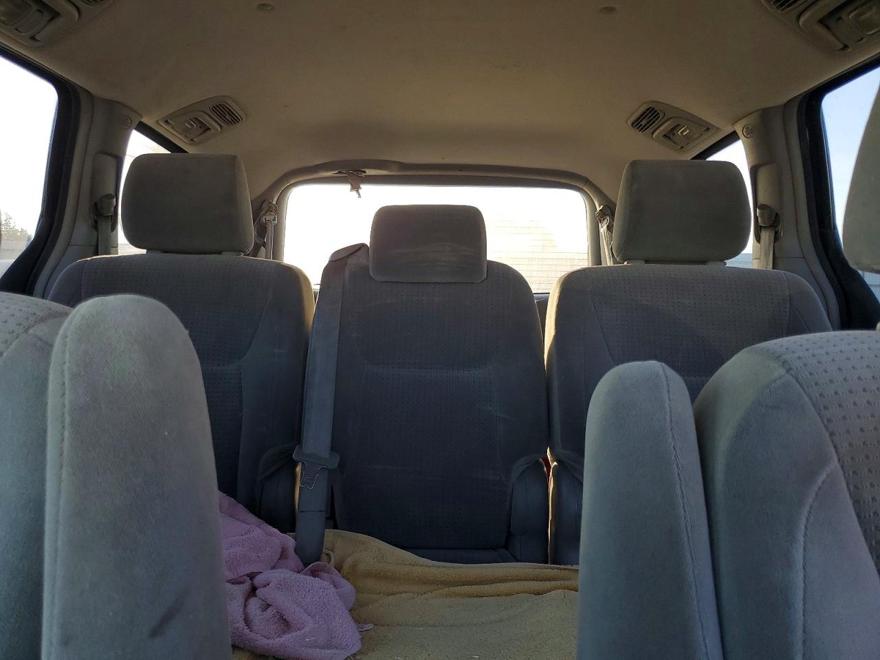 2006 TOYOTA SIENNA LE 8 PASSENGER photo 31