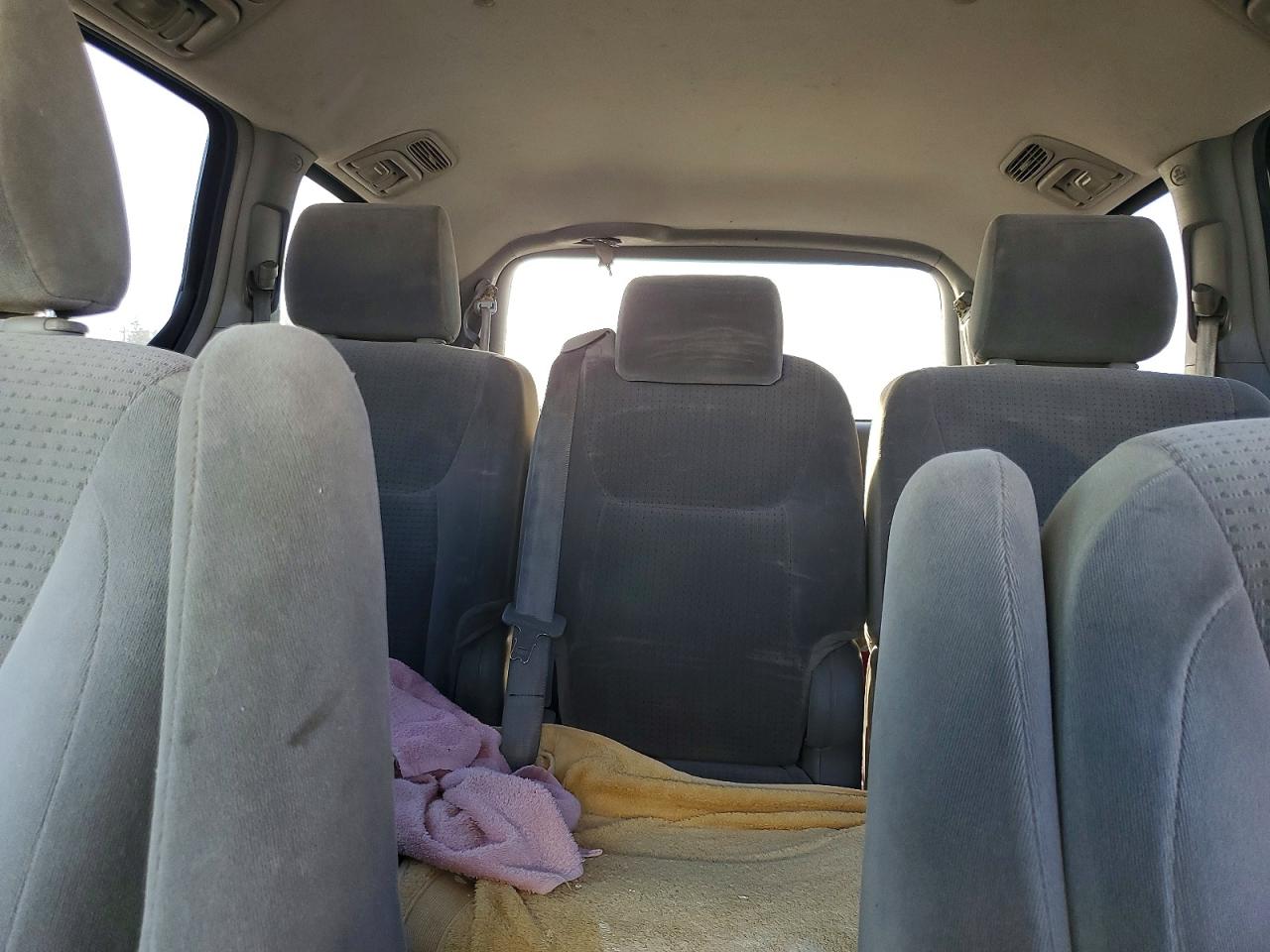 2006 TOYOTA SIENNA LE 8 PASSENGER photo 28