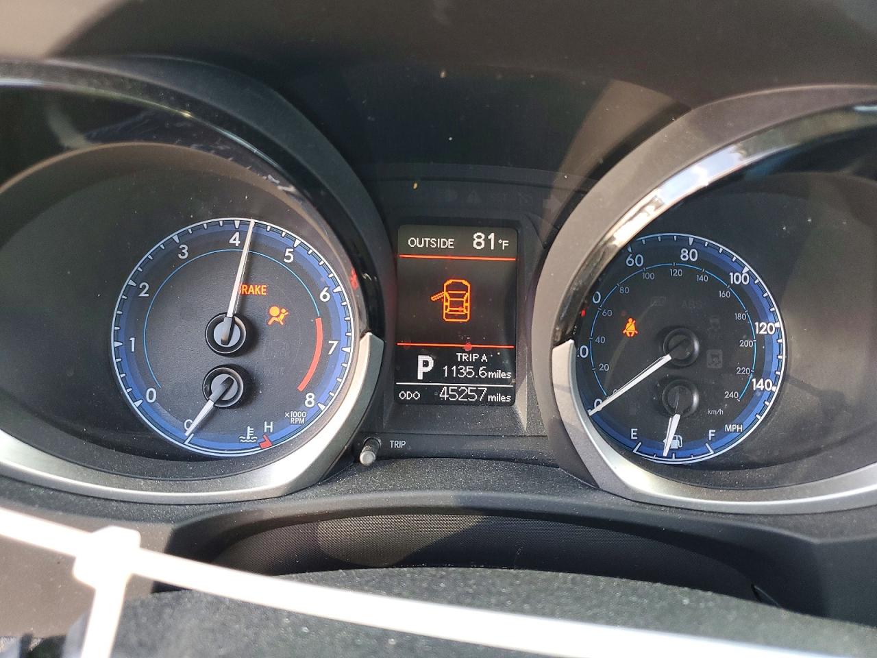2015 TOYOTA COROLLA S PLUS photo 17
