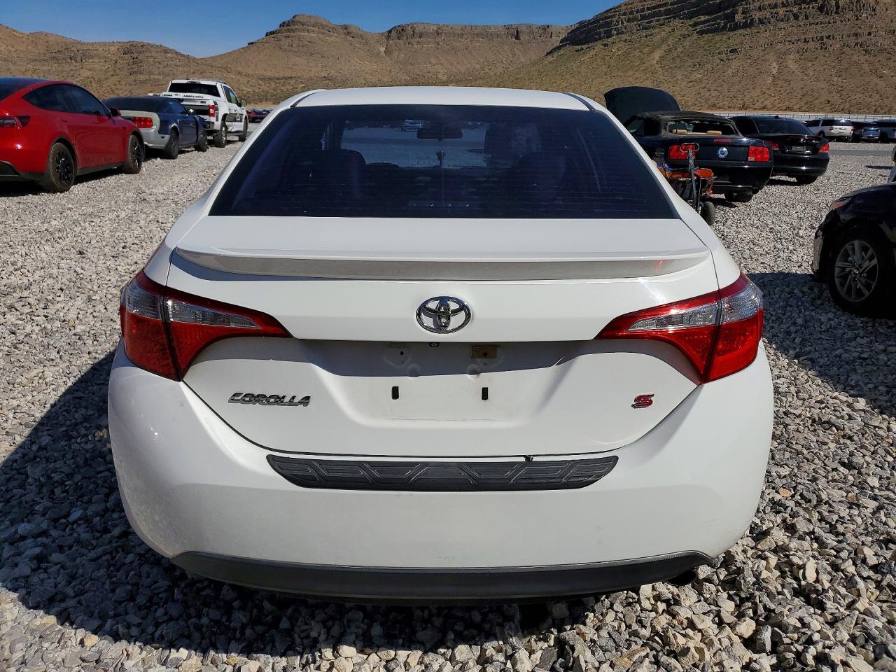 2015 TOYOTA COROLLA S PLUS photo 11