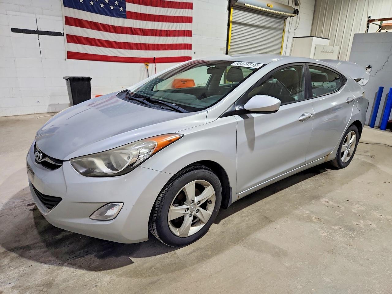 2013 HYUNDAI ELANTRA