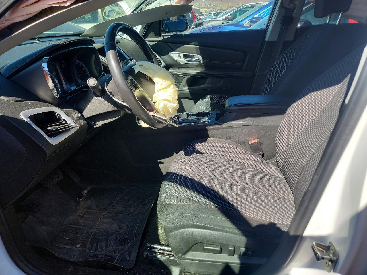 2017 GMC TERRAIN SLE photo 13