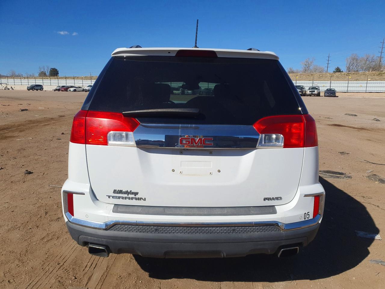 2017 GMC TERRAIN SLE photo 11