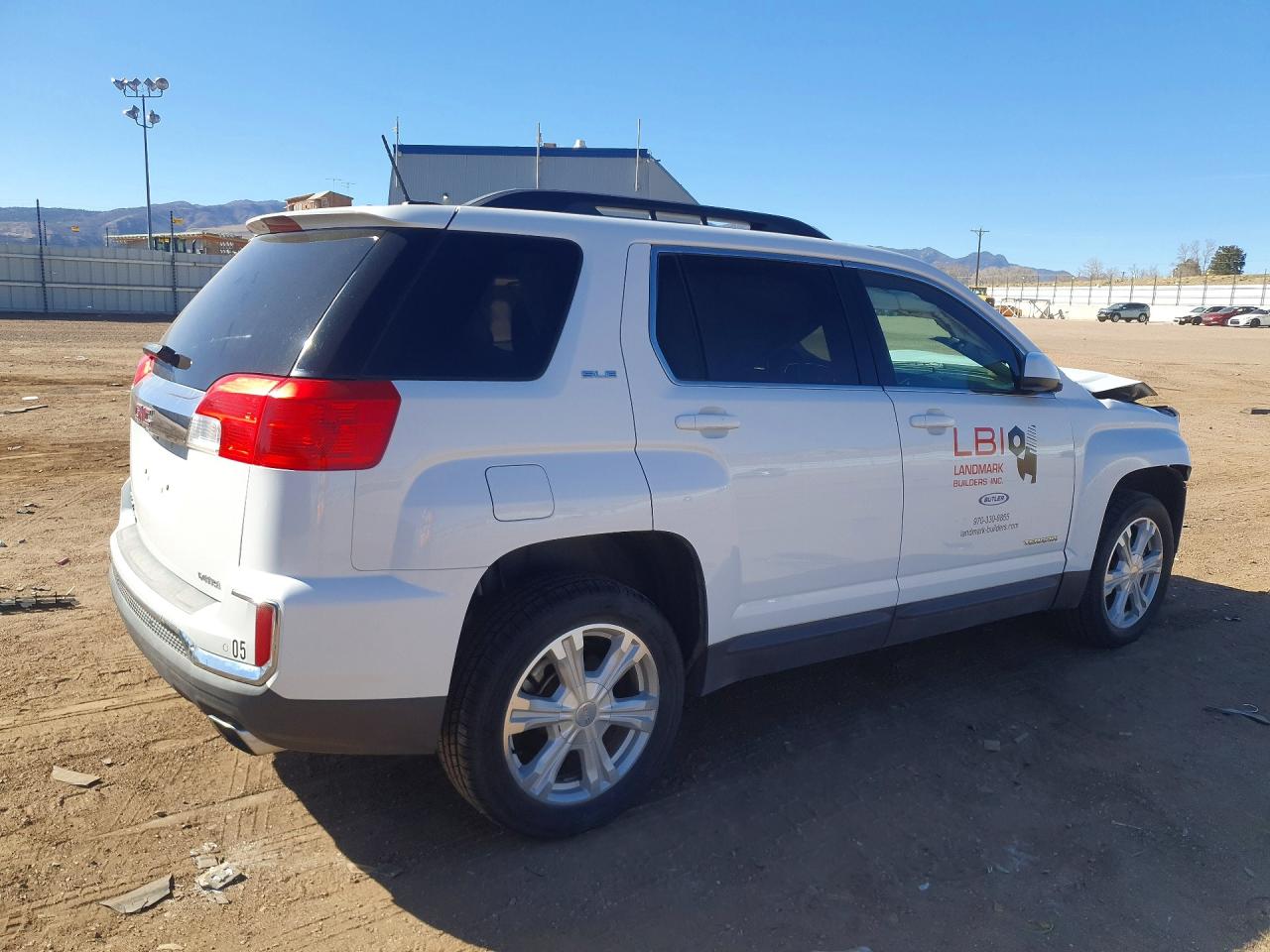 2017 GMC TERRAIN SLE photo 5