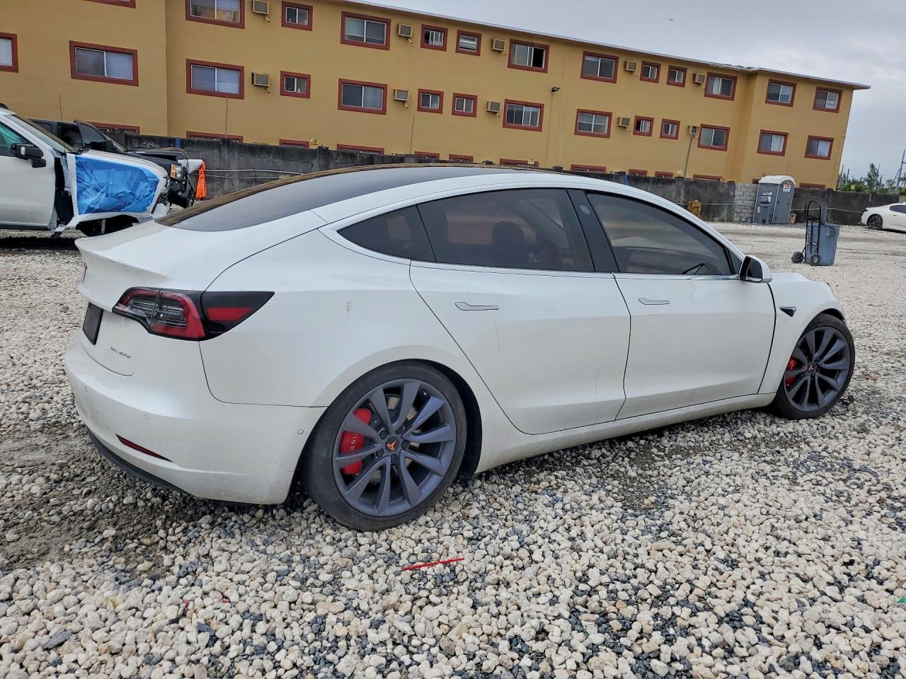 2020 TESLA MODEL 3 photo 3