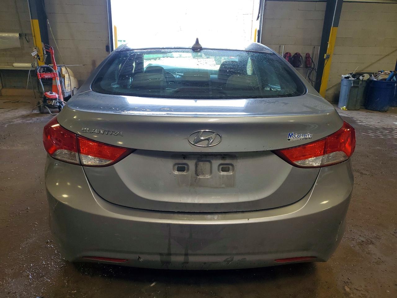 2012 HYUNDAI ELANTRA GLS photo 16