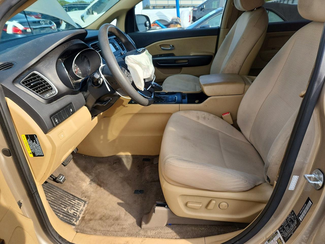 2016 KIA SEDONA LX photo 7