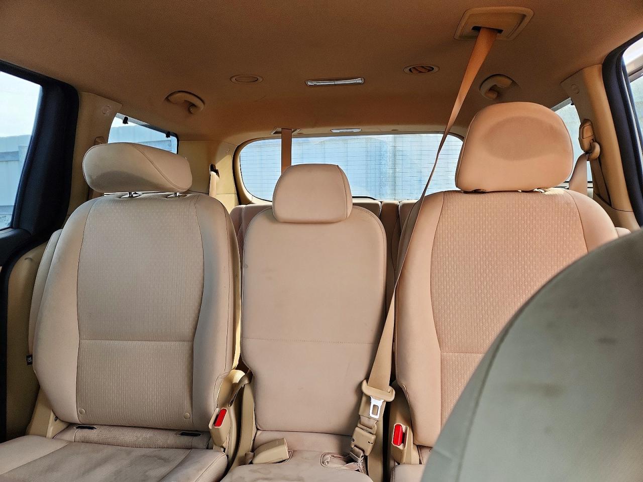 2016 KIA SEDONA LX photo 10