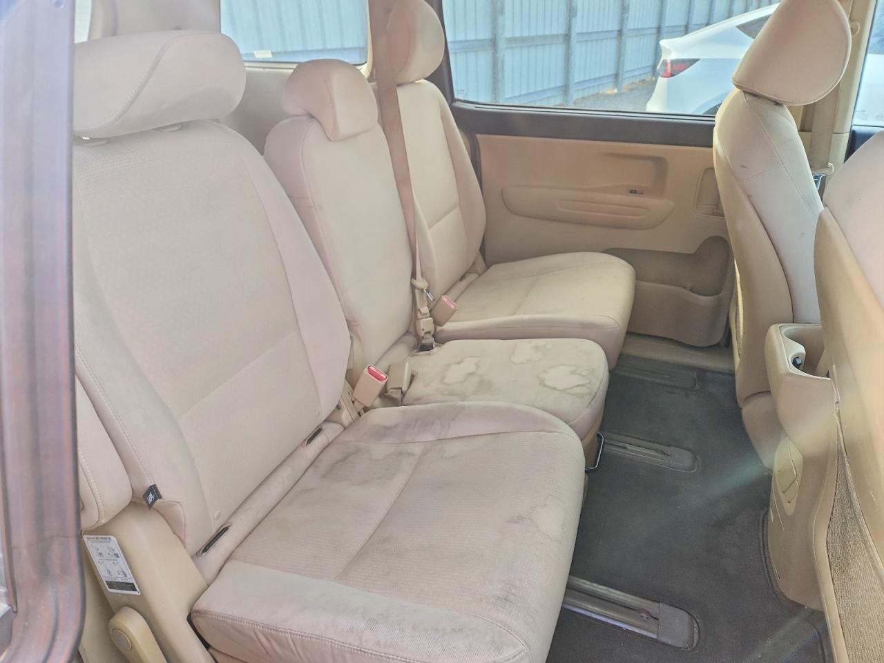 2016 KIA SEDONA LX photo 11