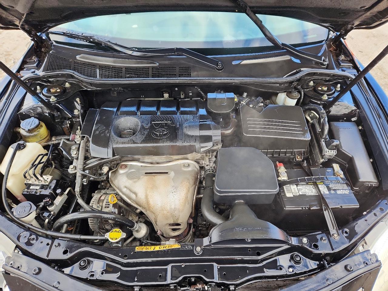 2011 TOYOTA CAMRY LE photo 21