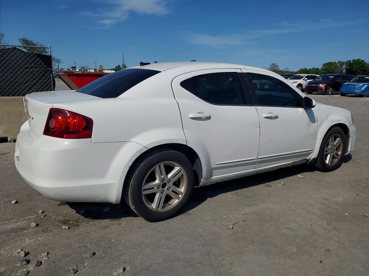 2012 DODGE AVENGER SXT photo 7