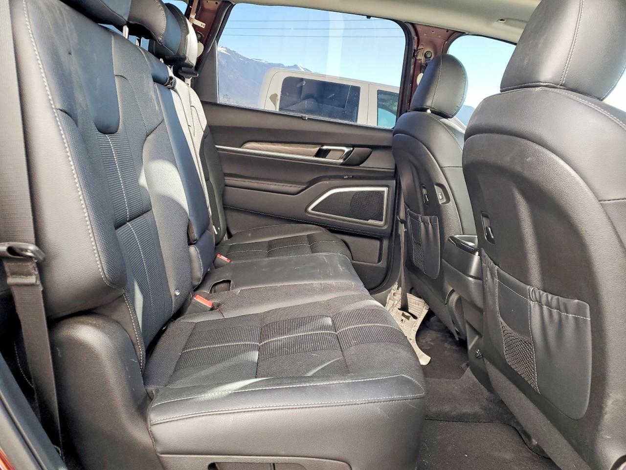 2021 KIA TELLURIDE EX photo 10