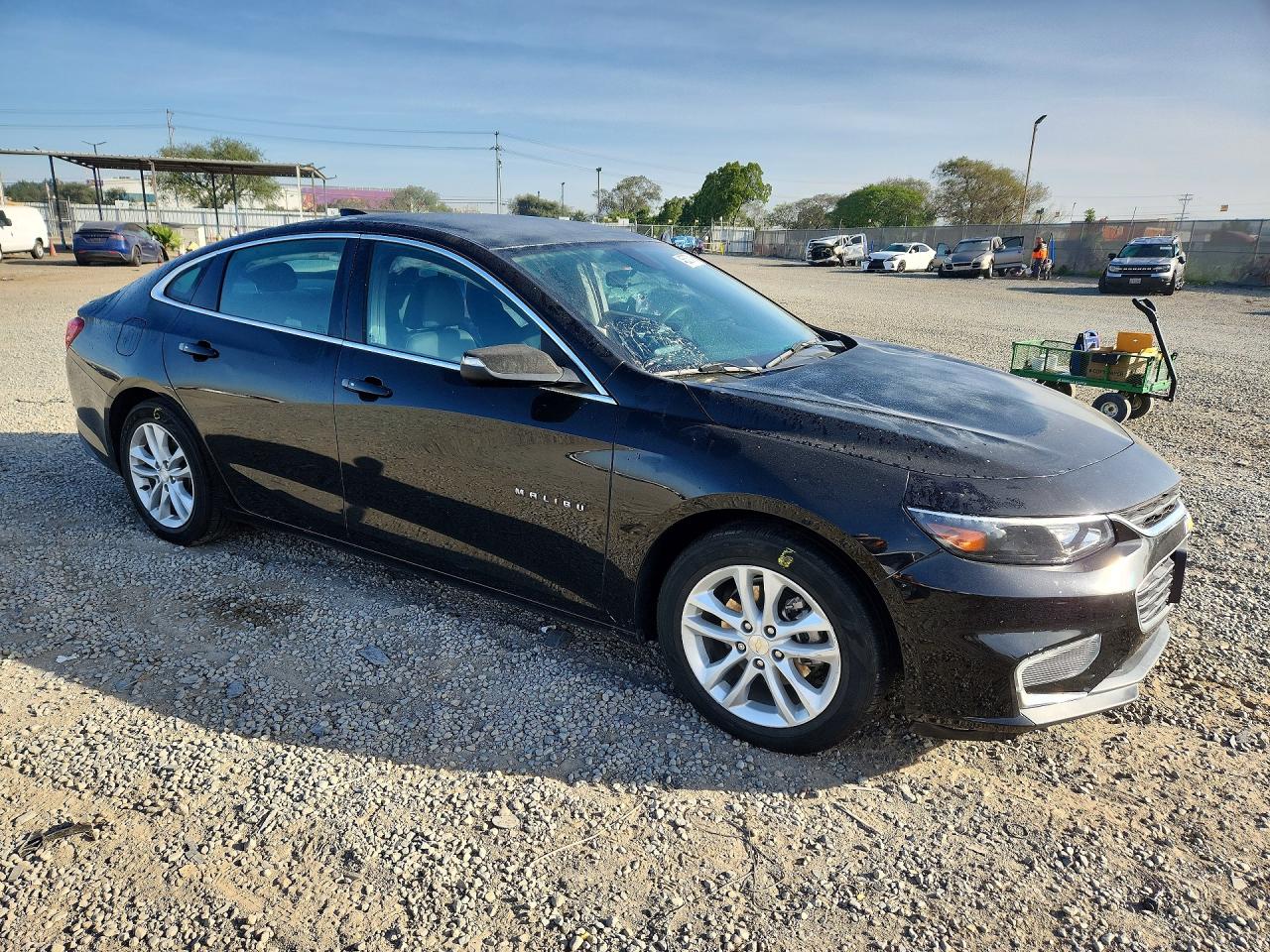2017 CHEVROLET MALIBU HYBRID photo 4
