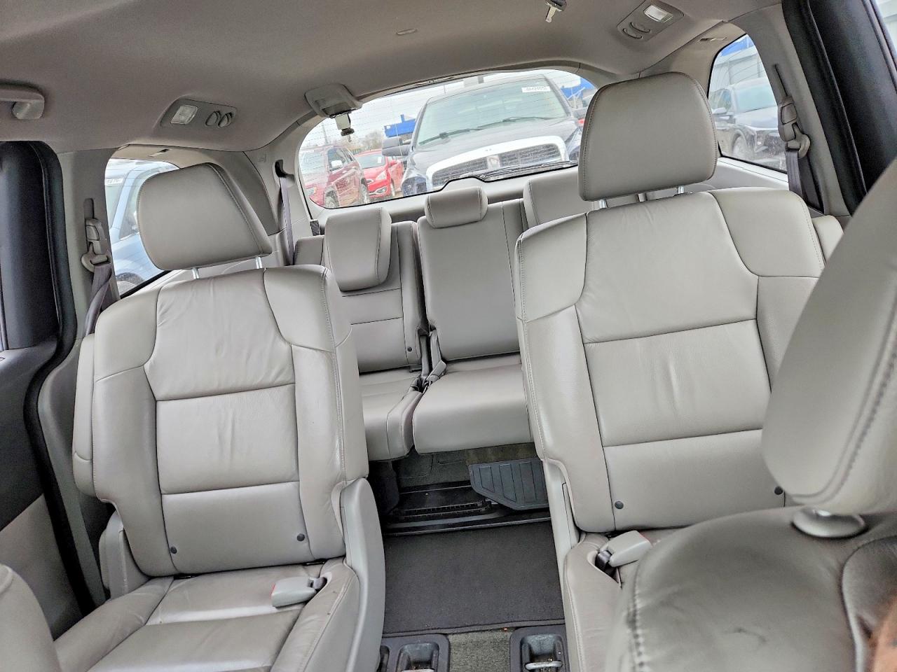 2012 HONDA ODYSSEY EXL photo 19