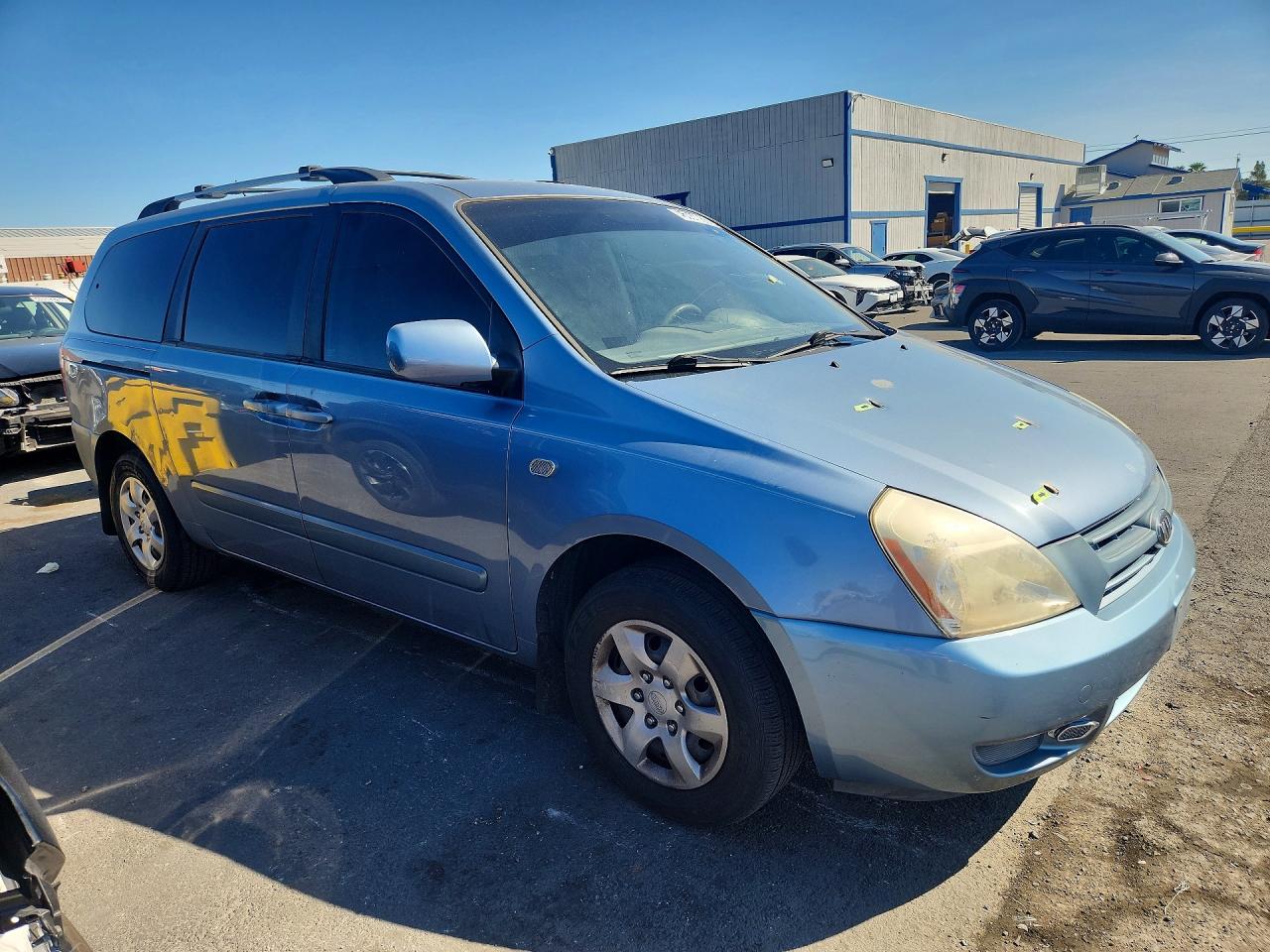 2009 KIA SEDONA LX photo 4