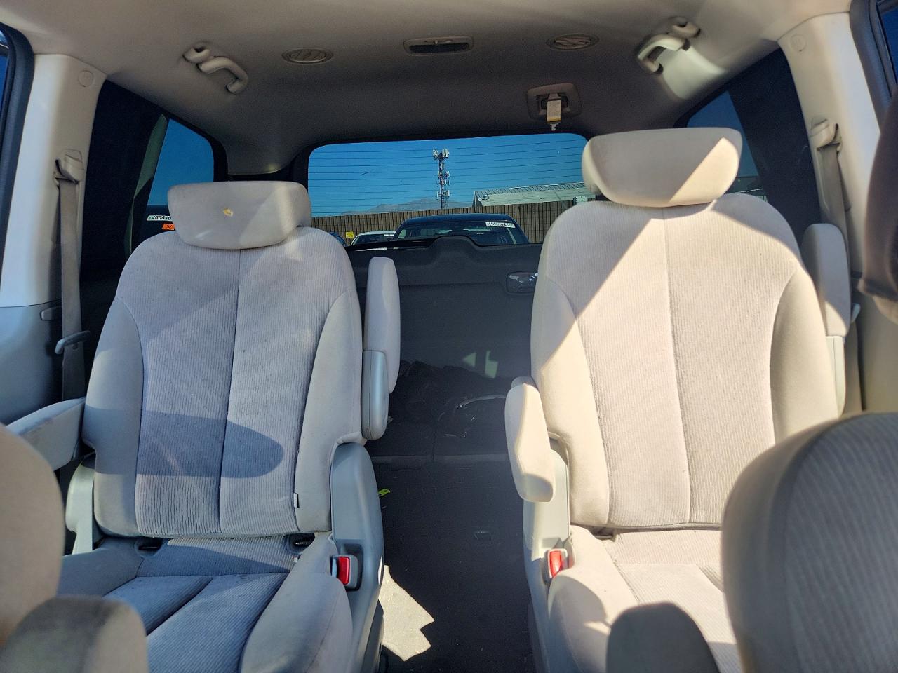 2009 KIA SEDONA LX photo 10