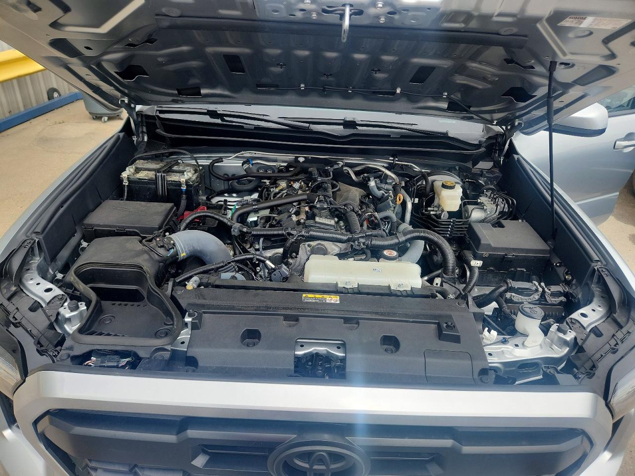 2024 TOYOTA TACOMA TRD SPORT photo 31